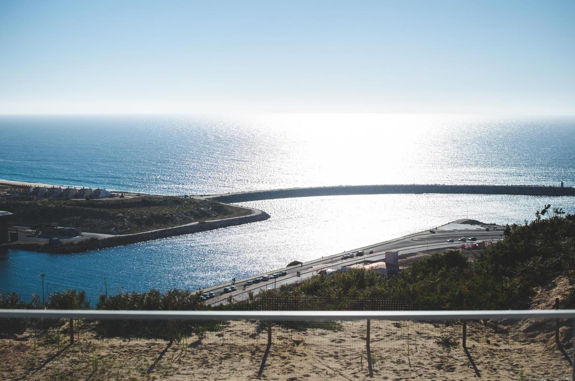 Ocean Views - New Private Condominium With Pool & Sea Views Nazare Room photo